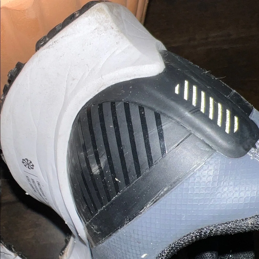 Nike Air Zoom Pegasus Running Shoes - Picture 6 of 6